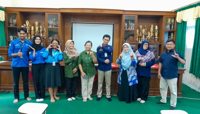 Program Kampus Mengajar: Efektifkah untuk Literasi dan Numerasi Siswa Indonesia? 
