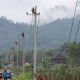 Gerak Cepat Petugas PLN UP3 Jember Normalkan Kelistrikan Korban Erupsi Gunung Semeru