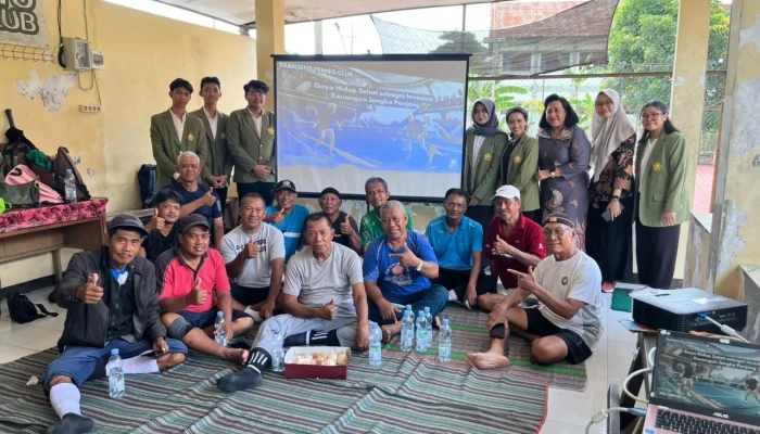 Ubah Pola Pikir Pensiun: Dosen Akuntansi UPN Jatim Edukasi Lansia tentang Sehat sebagai Investasi Masa Depan