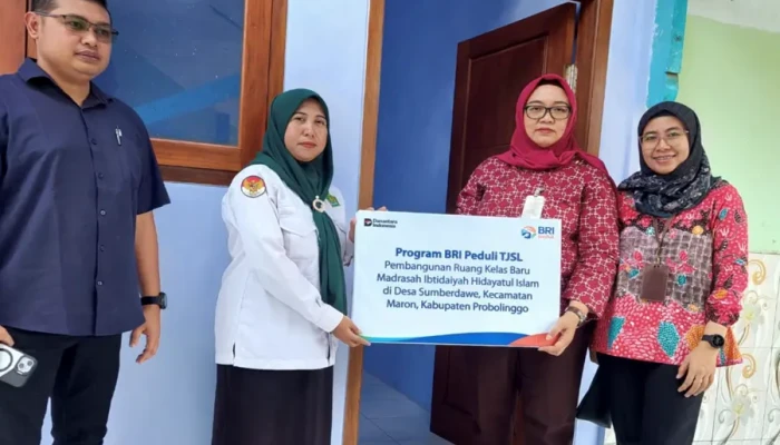 BRI Probolinggo Salurkan Bantuan CSR Pembangunan Ruang Kelas Baru untuk MI Hidayatul Islam Probolinggo