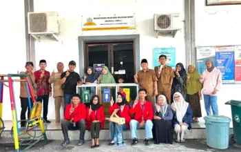 Mahasiswa Pemberdayaan Masyarakat R-15 Kenalkan ECOPRESS BIN sebagai Inovasi Pengelolaan Sampah di Desa Melirang