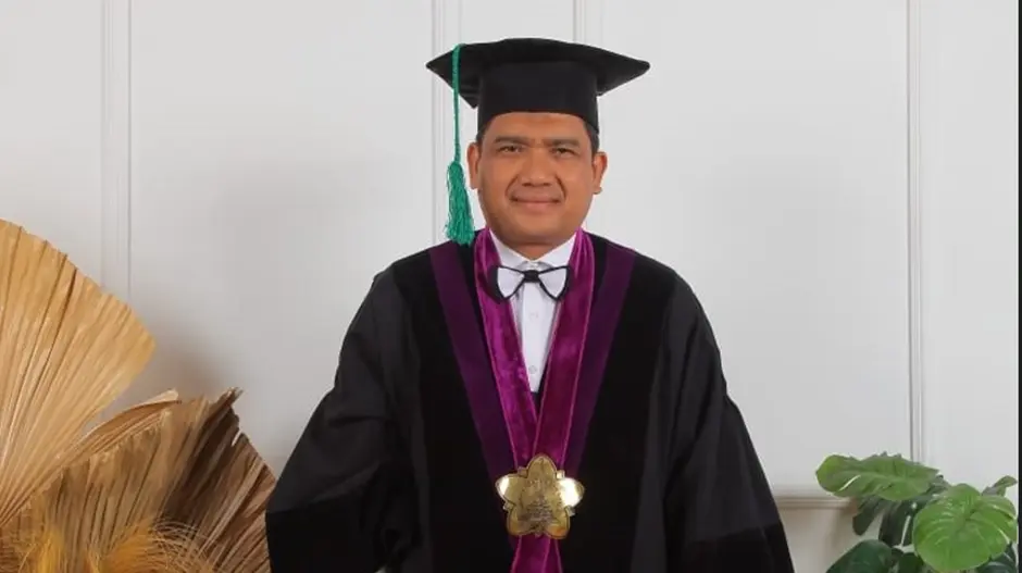 Prof. Dr. drh. Muslim Akmal, M.P.