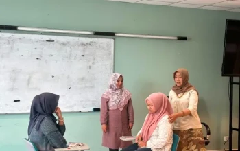 Pengabdian Kolaborasi Internasional Dosen UNJ dan Curtin University Australia Latih Sosiodrama Guru & Praktisi Bimbingan dan Konseling