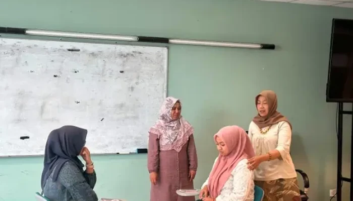 Pengabdian Kolaborasi Internasional Dosen UNJ dan Curtin University Australia Latih Sosiodrama Guru & Praktisi Bimbingan dan Konseling