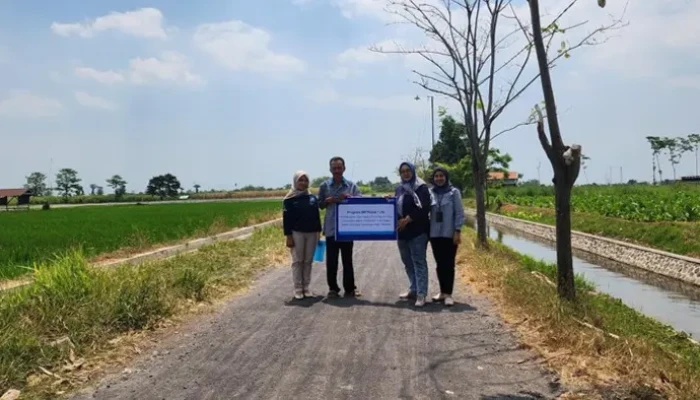 BRI Peduli Dukung Perbaikan Infrastruktur Jalan, Berikan Manfaat Nyata bagi Masyarakat Desa Maron Kulon Kec. Maron Kab. Probolinggo