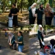Edukasi Konservasi Macaca maura dan Pengelolaan Sampah, Mahasiswa Ajak Masyarakat Peduli Lingkungan