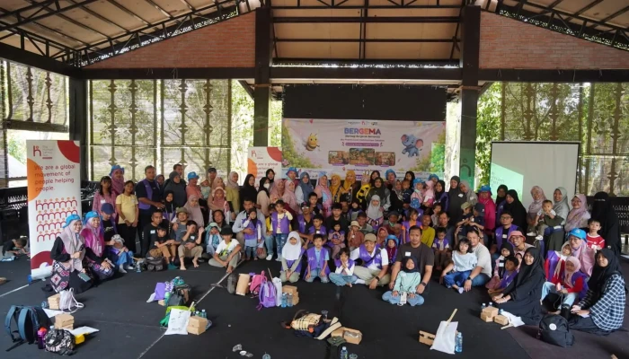 Hangat dan Kompak, Puluhan Bapak dan Anak Asyik Menjajal Permainan Tradisional Banjar di BERGEMA