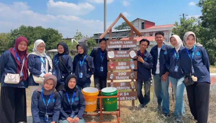Edukasi Lingkungan: Mengenal Jenis dan Waktu Penguraian Sampah Plastik di Desa Harjowinangu