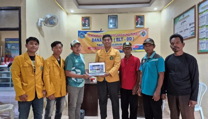Mengabdi dengan Inovasi: Cerita Mahasiswa Universitas Billfath Mendampingi Digitalisasi UMKM di Desa Tenggiring