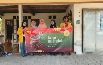 KKN Kelompok 9 Universitas Billfath Dampingi Pelaku UMKM Desa Tenggiring Menuju Transformasi Usaha di Era Digital